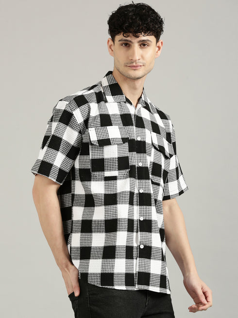 White&Black Checked Short Sleeved Oversized Shirt